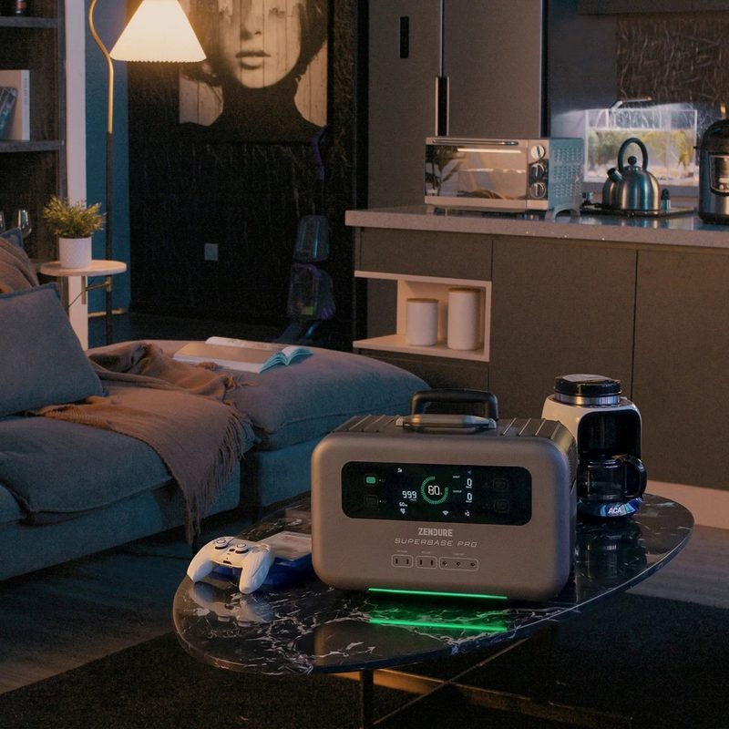 Zendure SuperBase Pro 2000 in apartment as backup power supply.