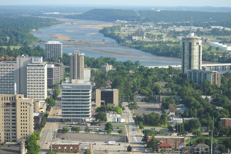 Tulsa, Oklahoma panorama with the Arkansas River in the background.