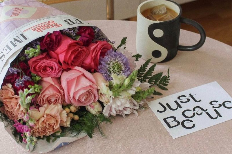 Fresh sends flower bouquet.