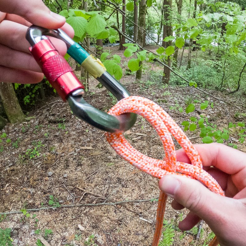 A loose clove hitch tied onto a carabiner
