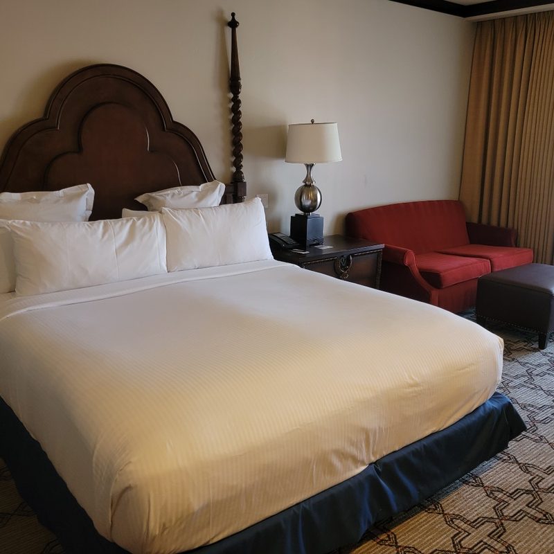 A hotel room at the Omni Scottsdale Resort and Spa at Montelucia