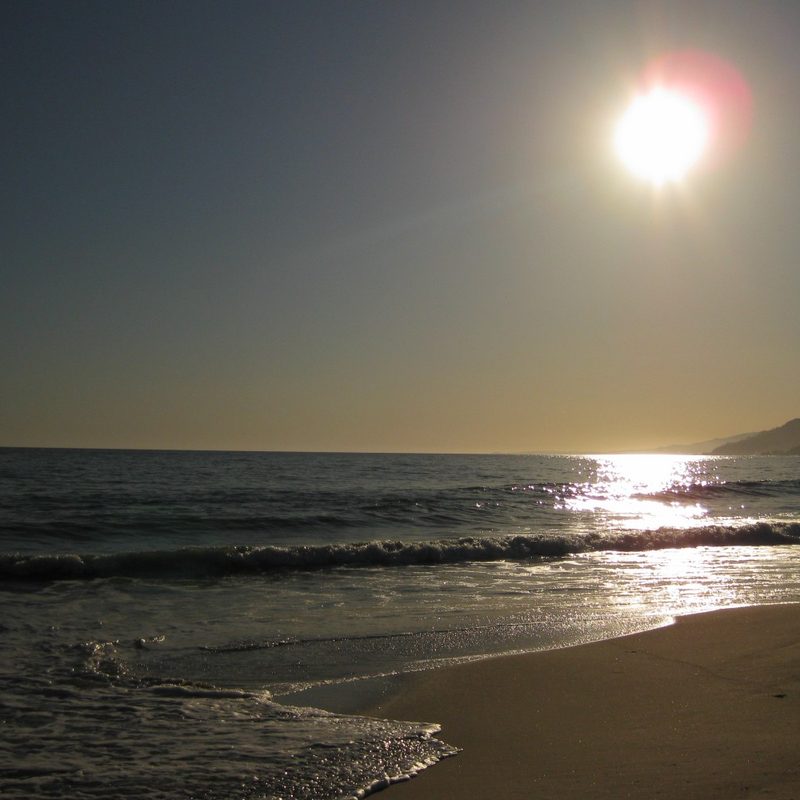 A clear sunset at Will Rogers State Beach in Los Angeles, California