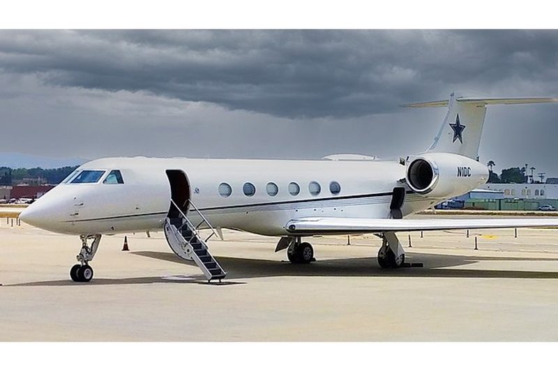 Dallas Cowboys owner Jerry Jones' private Gulfstream GV