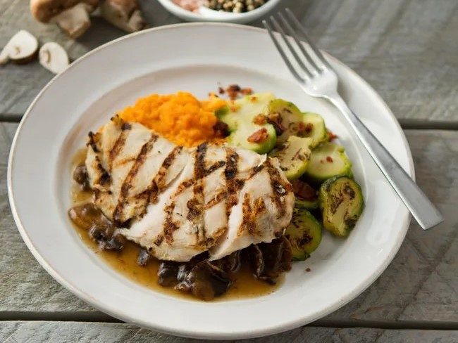 Chicken Marsala meal from BistroMD for healthy dieting.