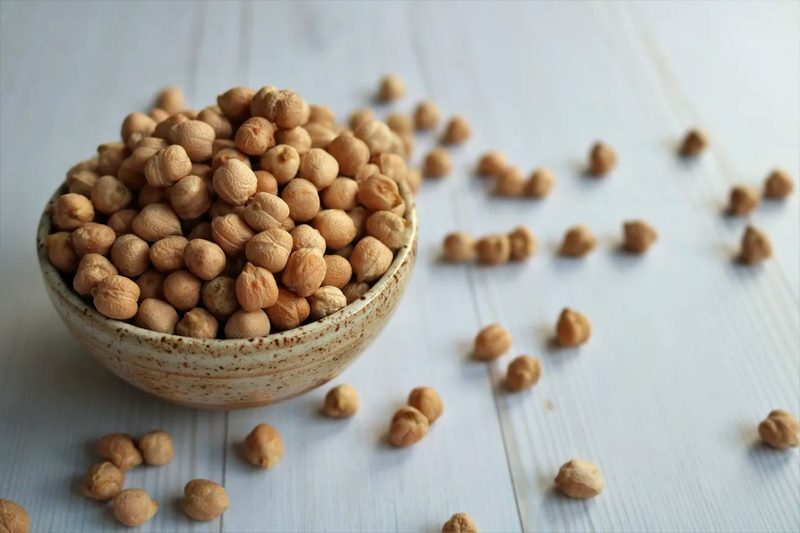 Chick peas in a bowl.