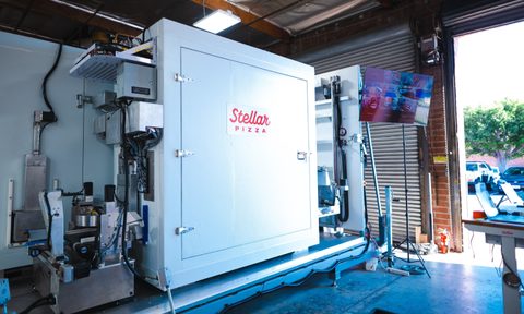 Stellar Pizza's robotic pizza making machine.