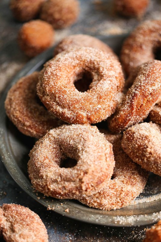 Apple cider donuts