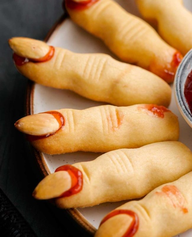 witch fingers