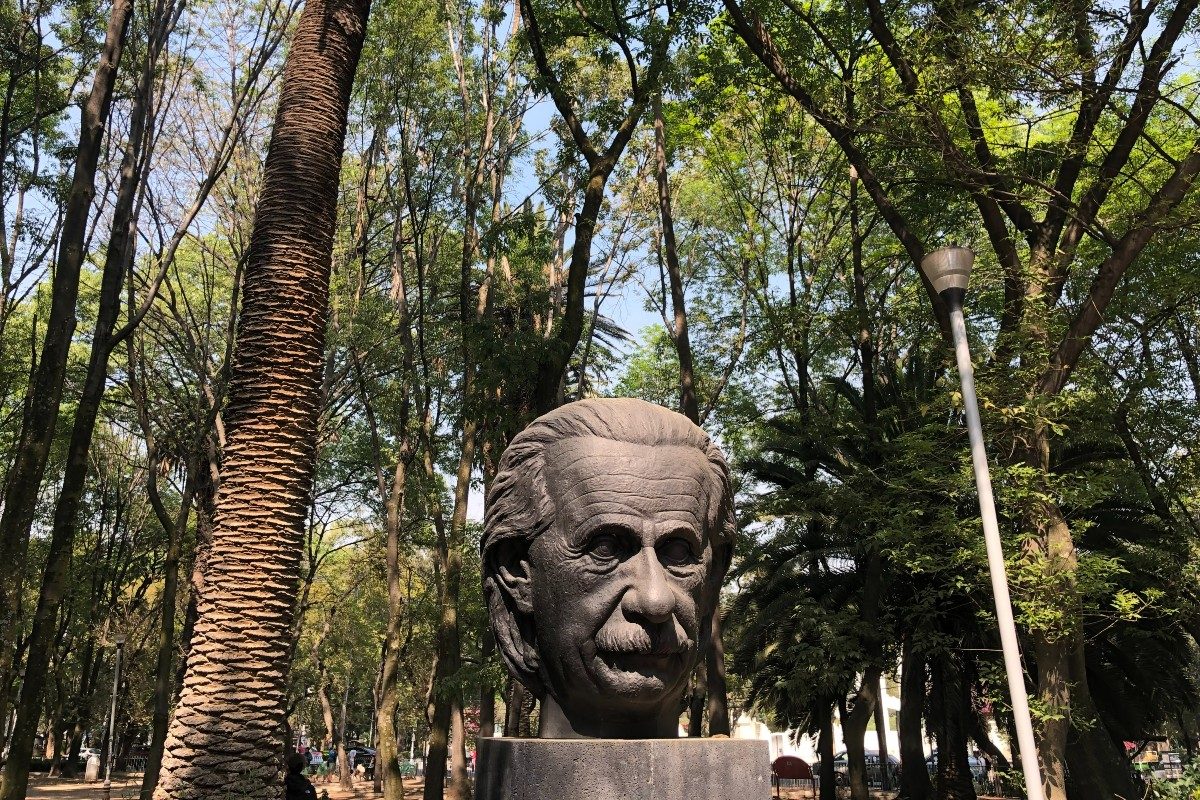 Einstein in Mexico City.