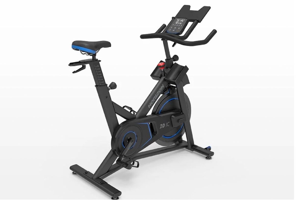 Horizon 7.0 IC Indoor Cycling Bike Side view.