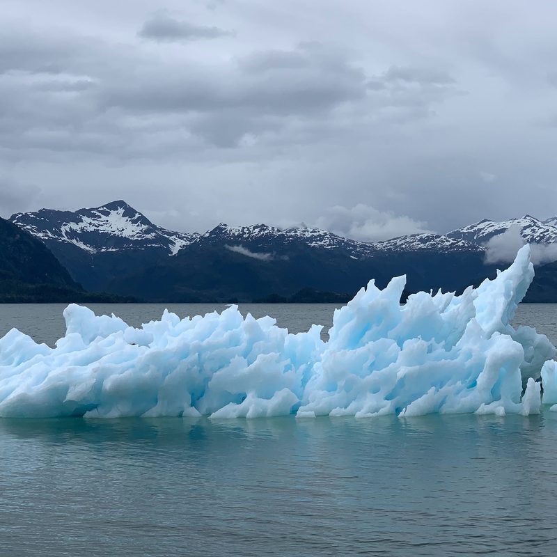 iceberg melting in the arctic