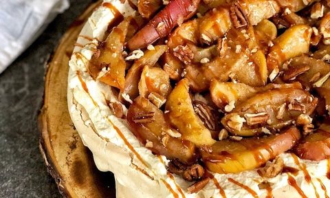 unique thanksgiving dessert recipes pavlova