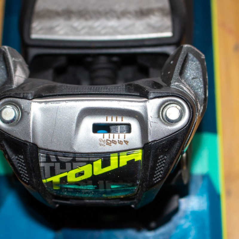 Showing the DIN on a toe piece of a Marker binding.