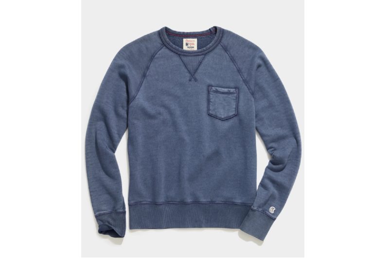 Todd snyder champion sweater in navy.
