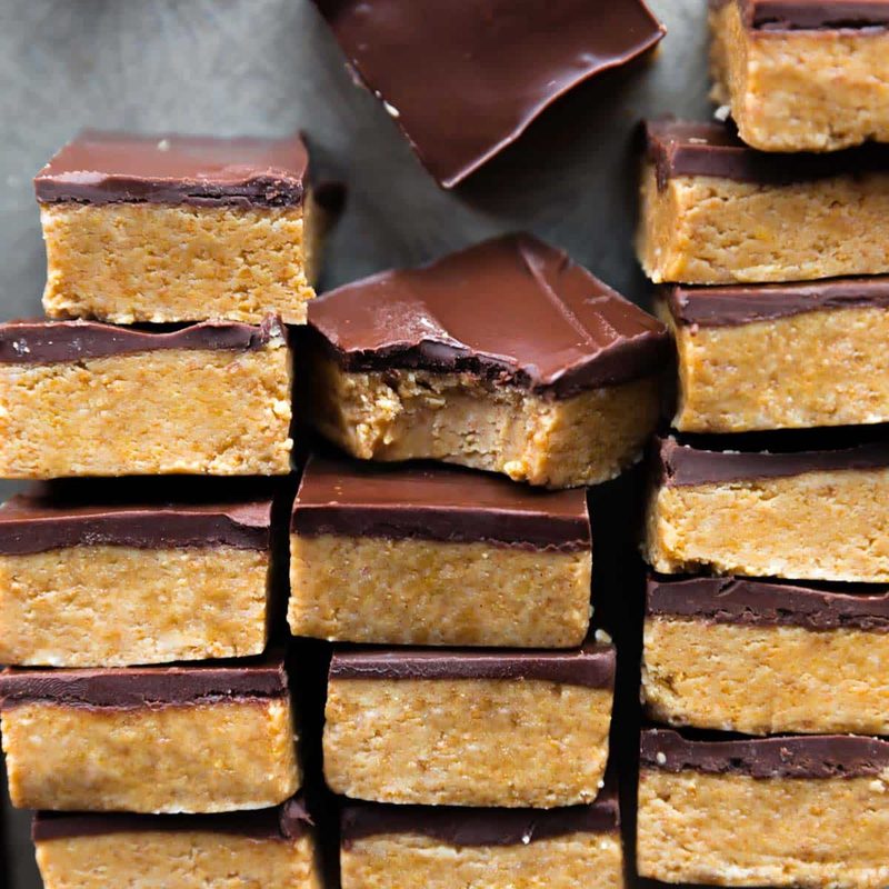 No-bake chocolate and peanut butter bars