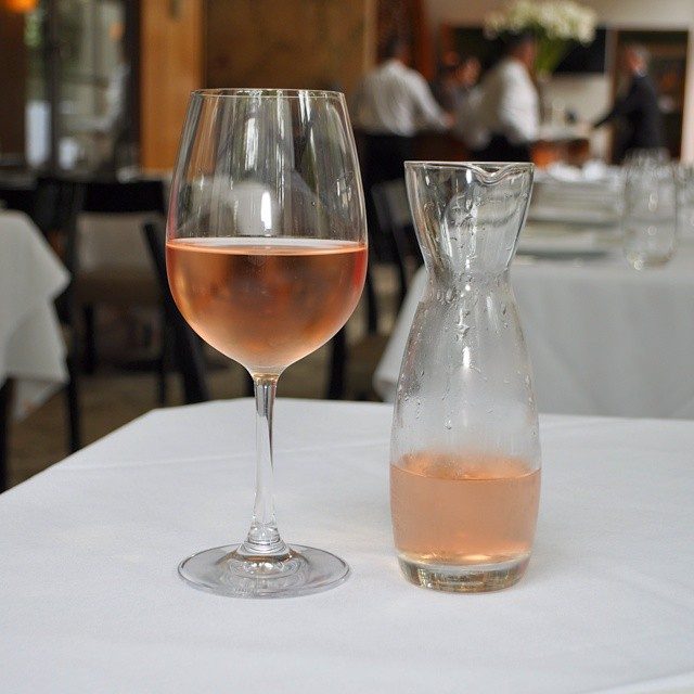 Ros&eacute; wine