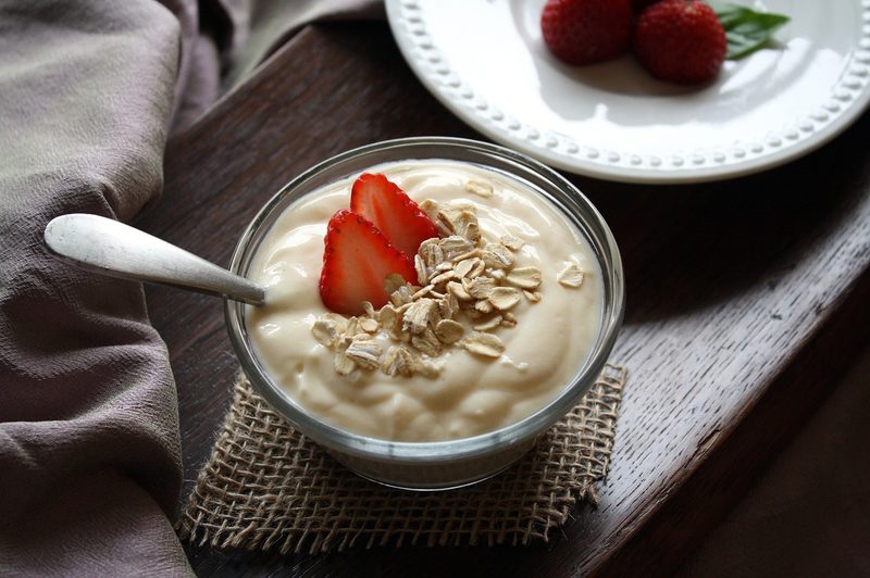 Yogurt with strawberries