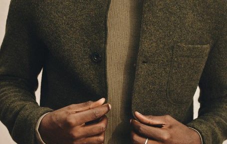 Man in tweed olive sportcoat