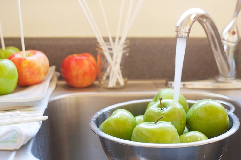 Apples in sink