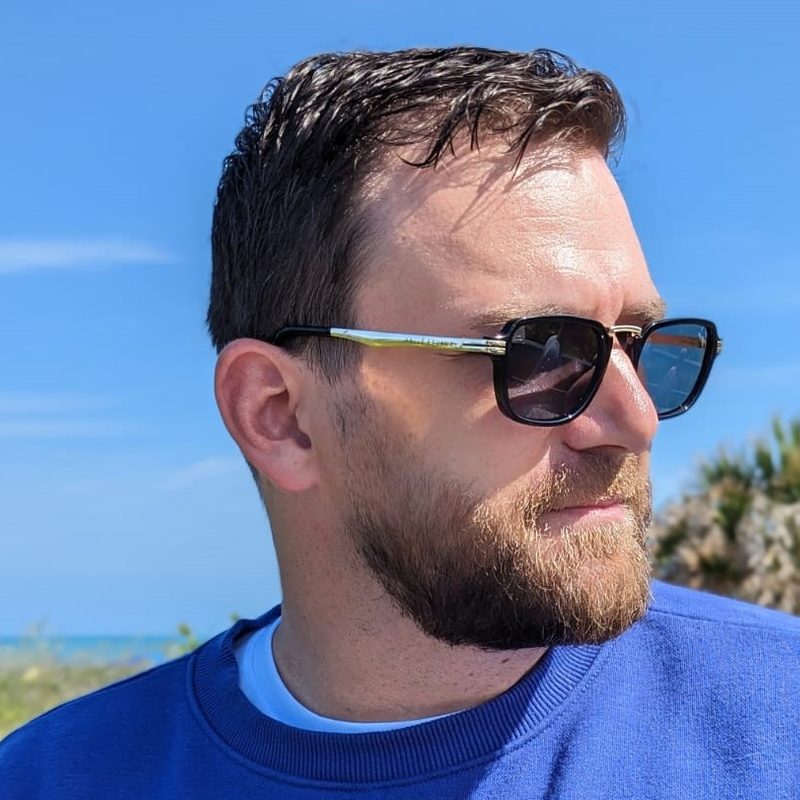 Man in Priv&eacute; Revaux sunglasses