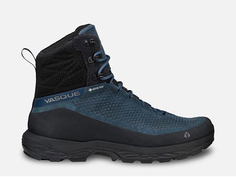 Vasque Torre AT GTX Waterproof Men's Hiking Boot (in navy) isolated on a plain studio background.