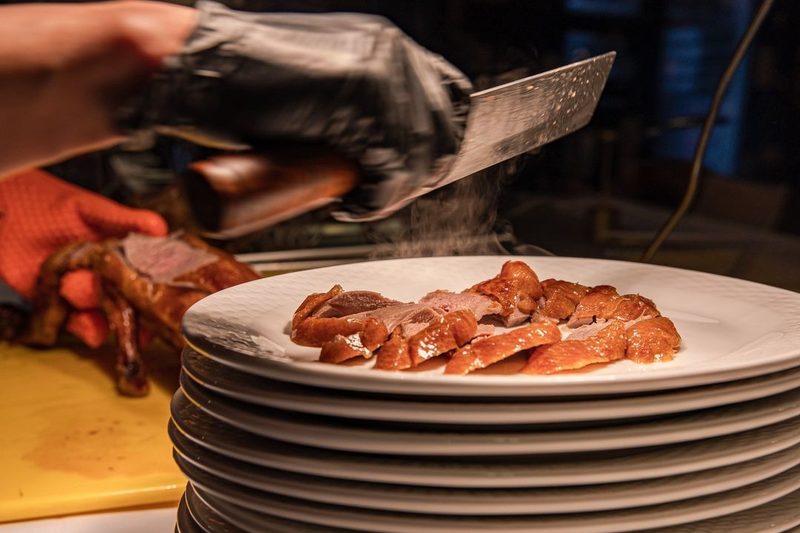 Golden wuish duck sliced