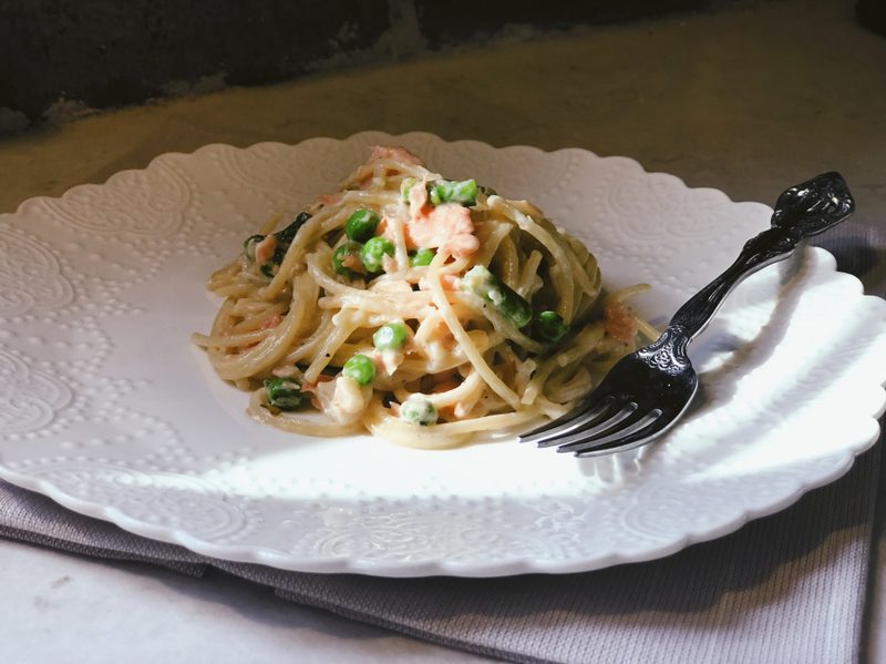 Salmon pasta