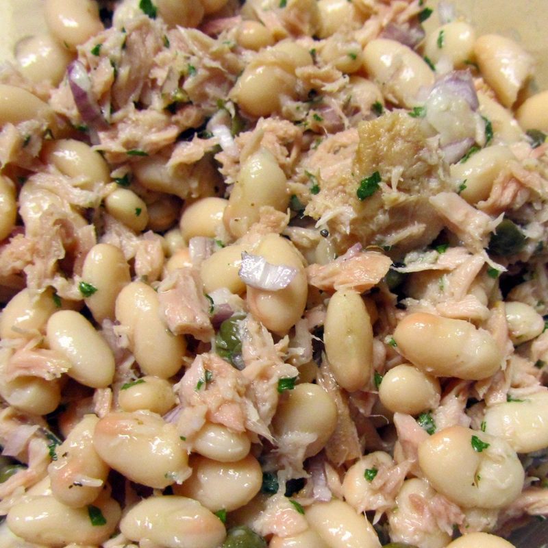 Tuna and white bean salad