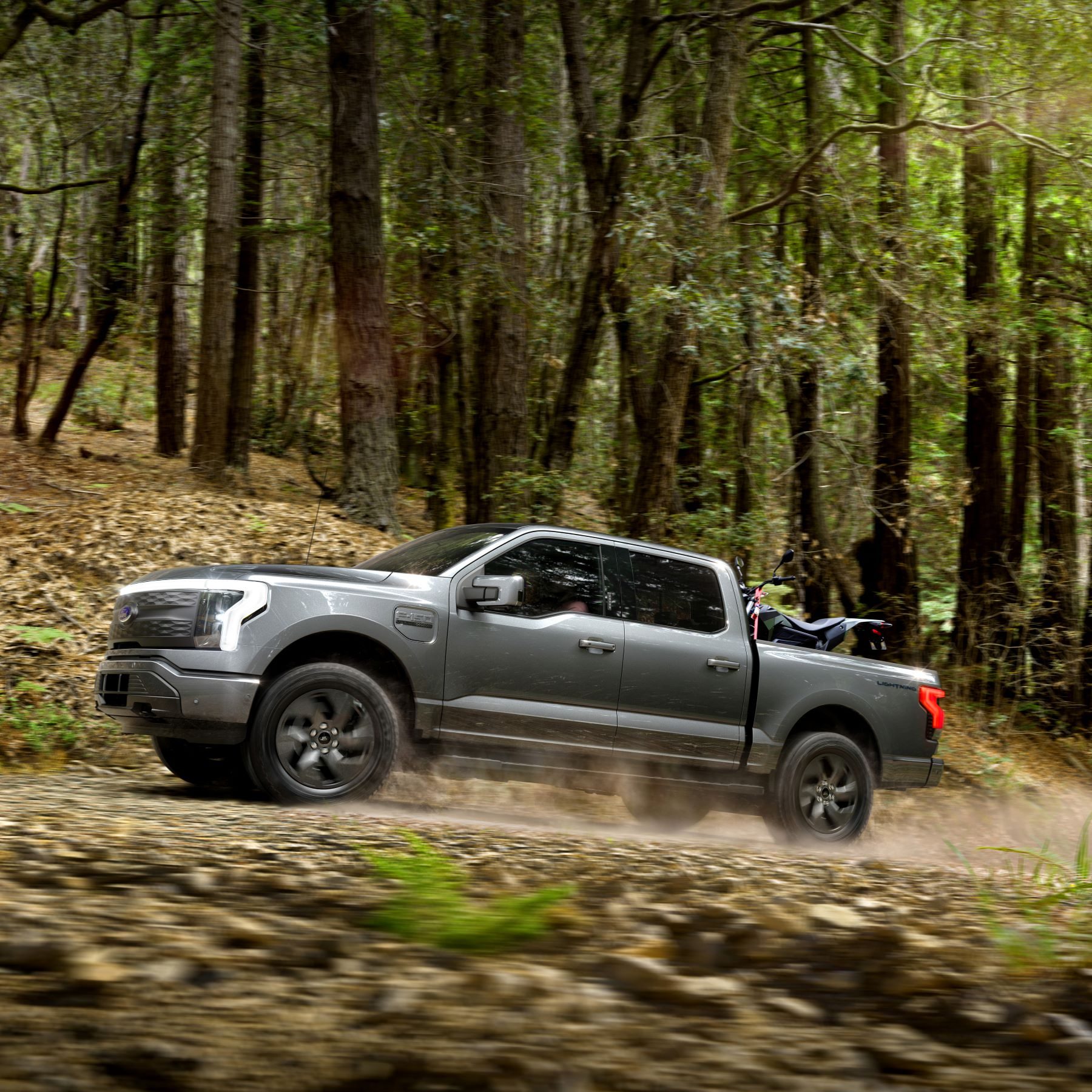 Ford F-150 Lightning Larat model