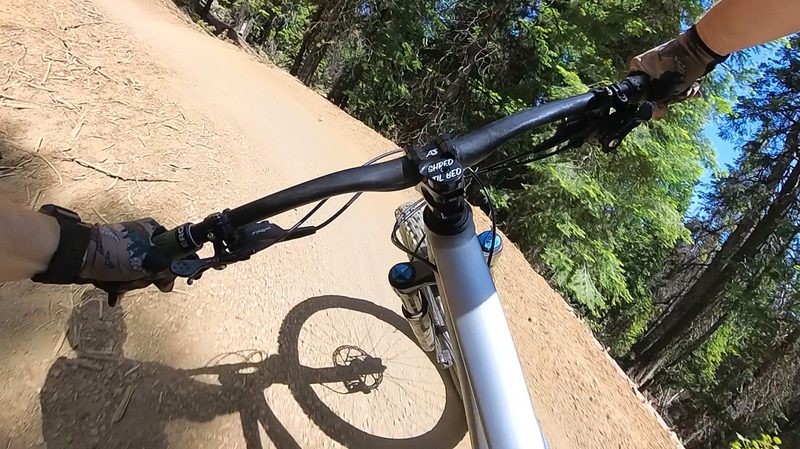 Using the Insta360 X3 to capture corners on a mountain bike trail