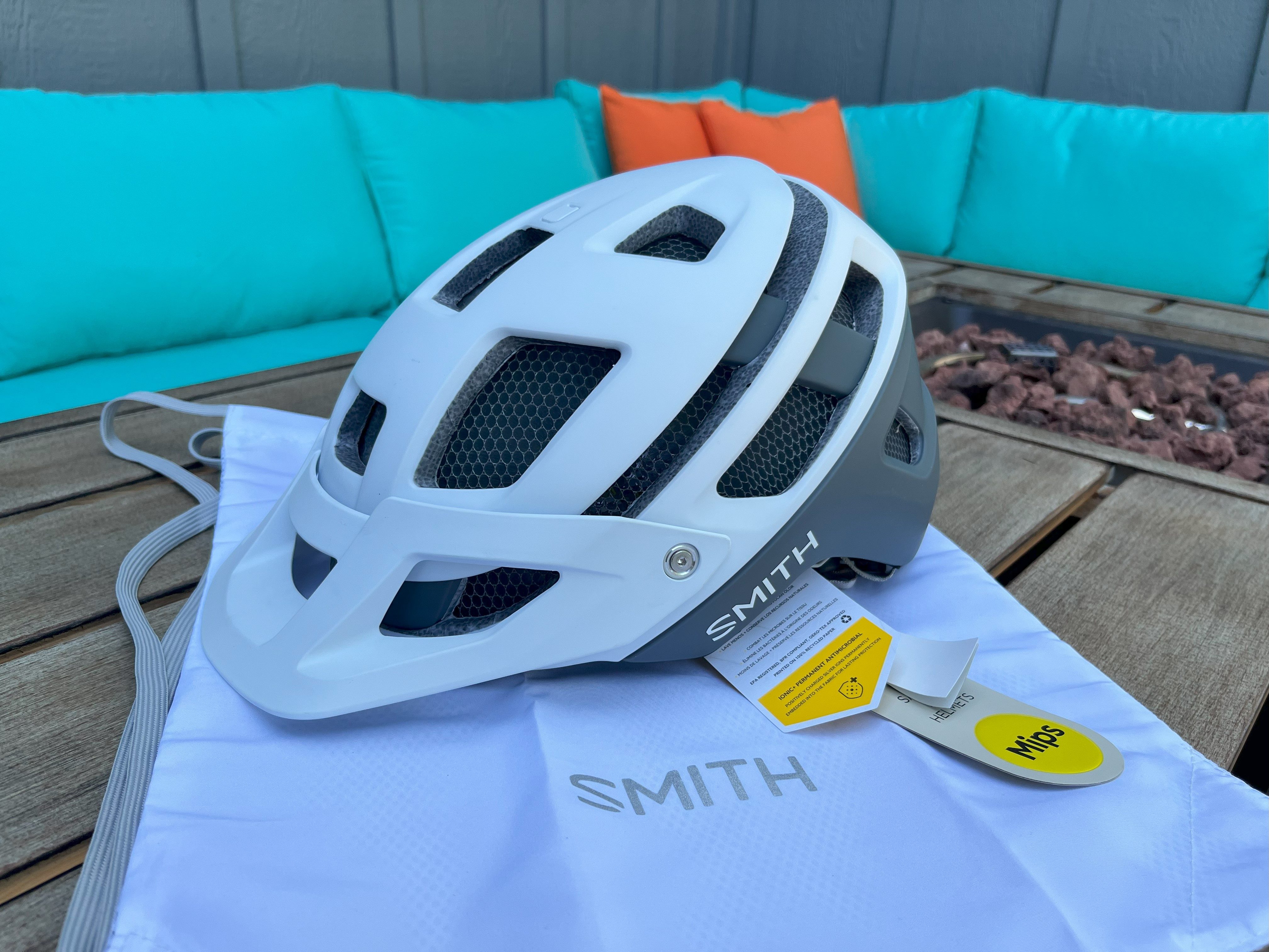 smith forefront bike helmet white medium 2 MIPS Mountain SALE The Path Bike Shop This helps keep you cool and comfortable during long rides Riding review: Is the Smith