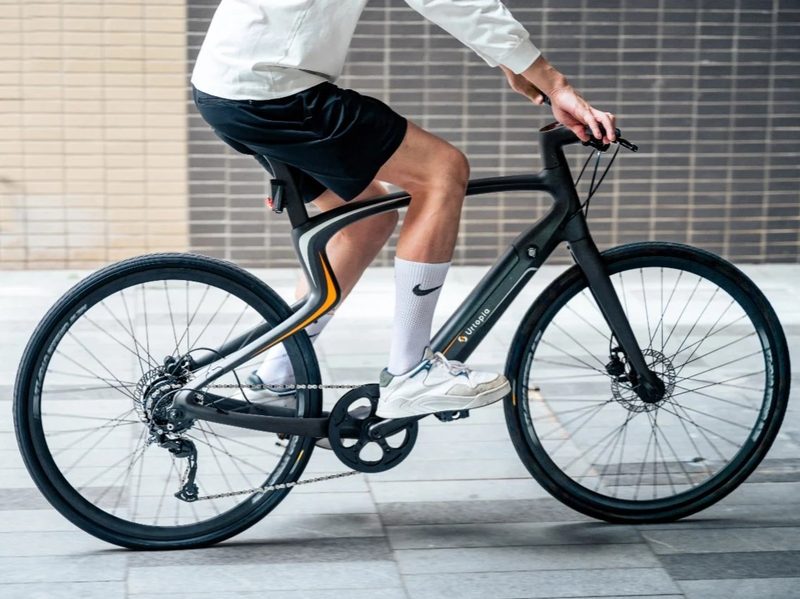 Urtopia Carbon 1-1s ebike during ride lifestyle image.