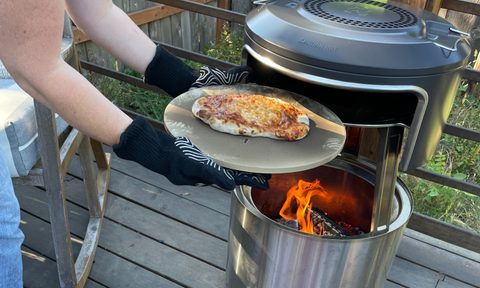 Solo Stove cheese pizza.