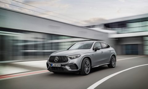 Mercedes-AMG GLC 63 S E PERFORMANCE Coupé (Kraftstoffverbrauch kombiniert 7,5 l/100 km, CO2-Emissionen kombiniert 170 g/km, Stromverbrauch kombiniert 12,7 kWh/100 km) Exterieur: MANUFAKTUR hightechsilber magno; Interieur: Leder Nappa AMG schwarz mit grauer Ziernaht // Mercedes-AMG GLC 63 S E PERFORMANCE Coupé (combined fuel consumption, weighted: 7.5 l/100 km; combined CO2 emissions, weighted: 170 g/km; combined power consumption, weighted: 12.7 kWh/100 km) exterior: MANUFAKTUR hightechsilver magno; interior: leather nappa AMG black with grey stitching