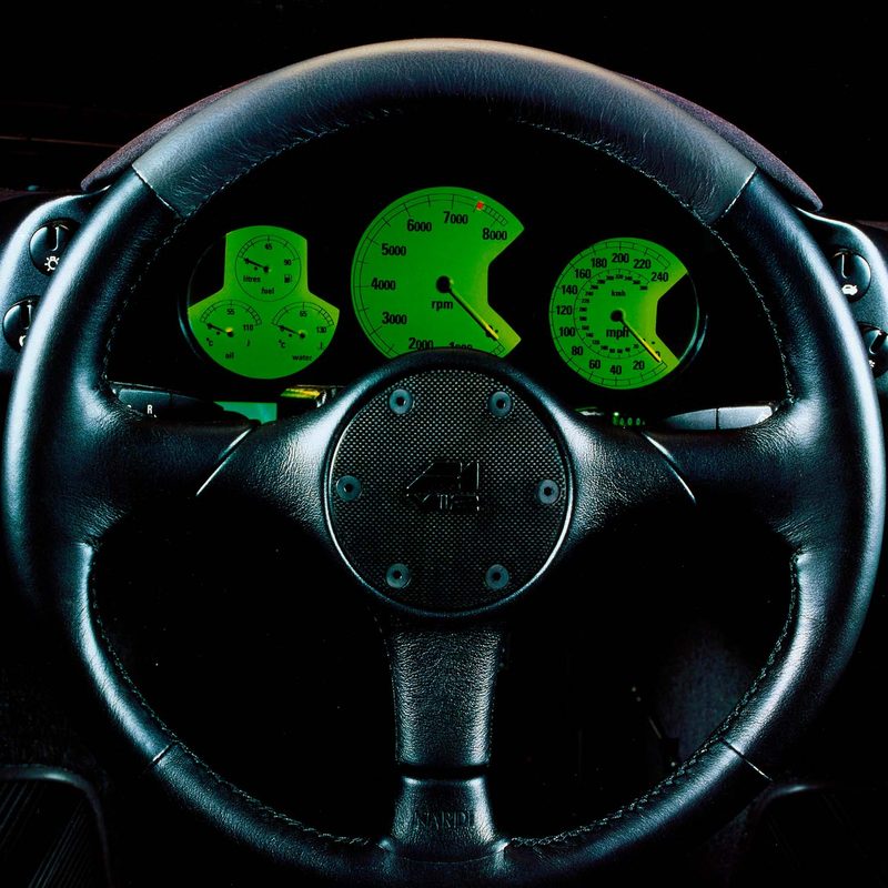 McLaren F1 gauge display steering wheel