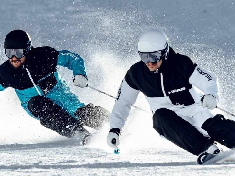 Head skiers