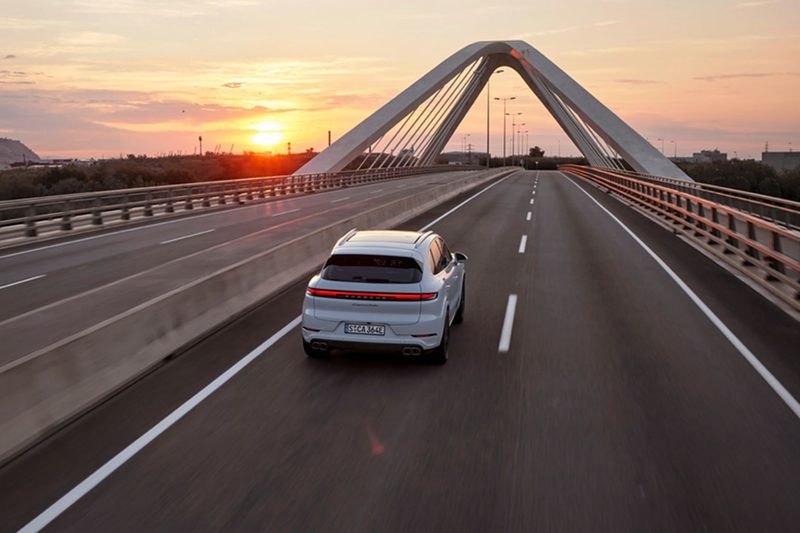 Porsche Cayenne Turbo E-Hybrid SUV