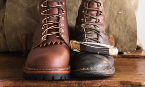 Nicks Boots with knife