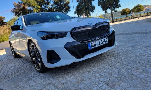 BMW i5 front view