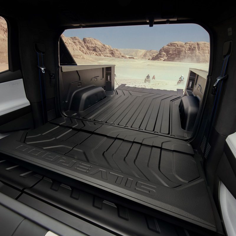 2024 Chevy Silverado EV with midgate system