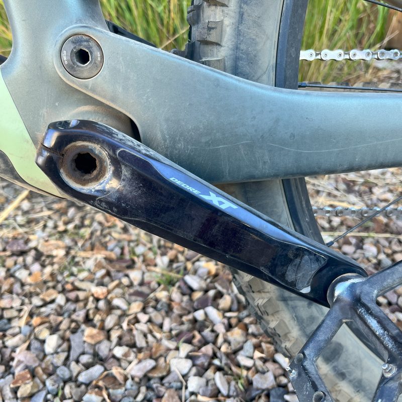 The XT cranks for a Shimano XT drivetrain