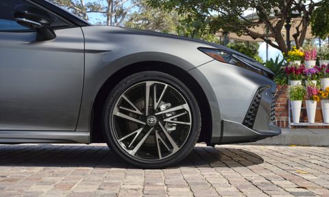 2025 Toyota Camry right side front view