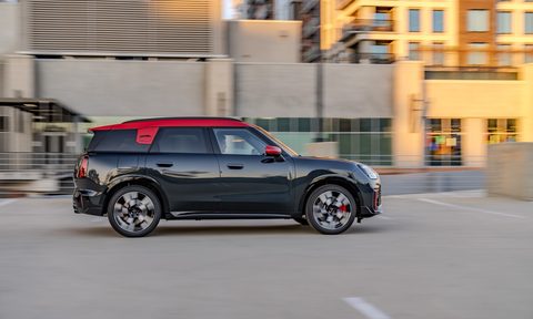 MINI Cooper John Cooper Works Countryman