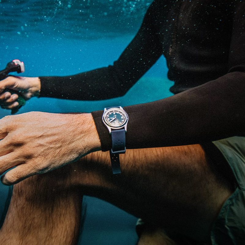 Hermetique Tourer Blue on diver