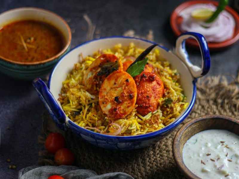 spanish paella used with saffron