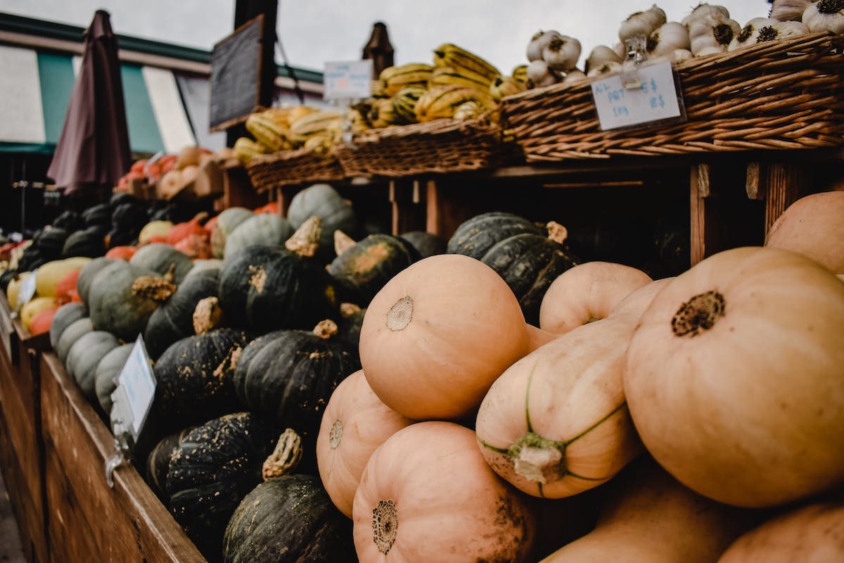 squash aisle at a grocery store