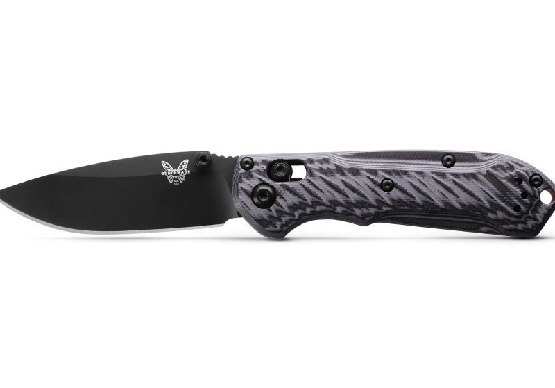 Benchmade knife: Mini Freek milticolor G10 for outdoors and hikers