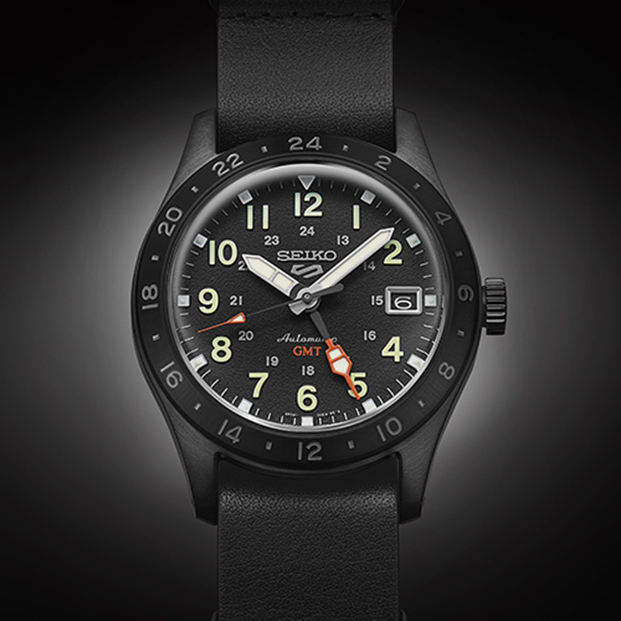 Seiko 5 Sports Field SSK025 black background