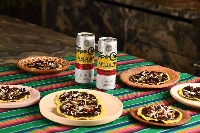 Topo Chico chocolate tostada