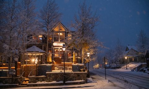 Breckenridge downtown at night